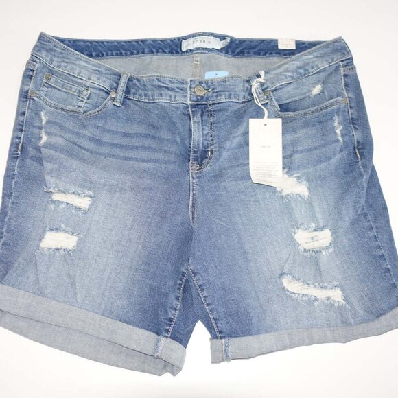 Torrid Women's Northshore Destroyed Denim Shorts Size 22 NWT Blue Jean 22W - Picture 1 of 6